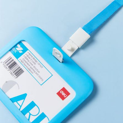 ECUSON ORIZONTAL ABS RIGID 100*80MM CU CLIPS SI SNUR TEXTIL CULORI ASORTATE DELI