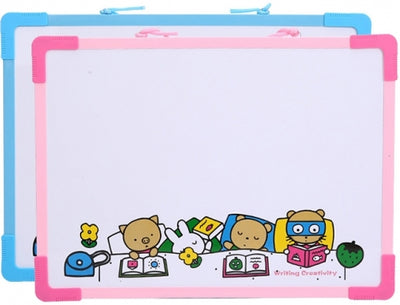 Tabla Alba Pentru Copii, 290 Mm X 400 Mm, Diverse Culori, Cu Burete De Sters, Marker, 4 Magneti Si Un Zar Pentru Jocul Flight Chess, M&G