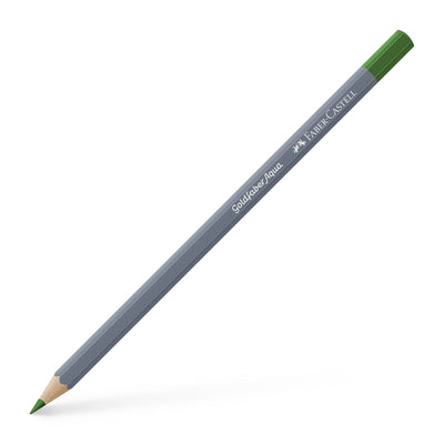Creion colorat acuarelabil Goldfaber Faber-Castell în nuanța realistă Verde Iarbă 166, cu mină de 3.3 mm, perfect pentru peisaje și tehnici de acuarelă.