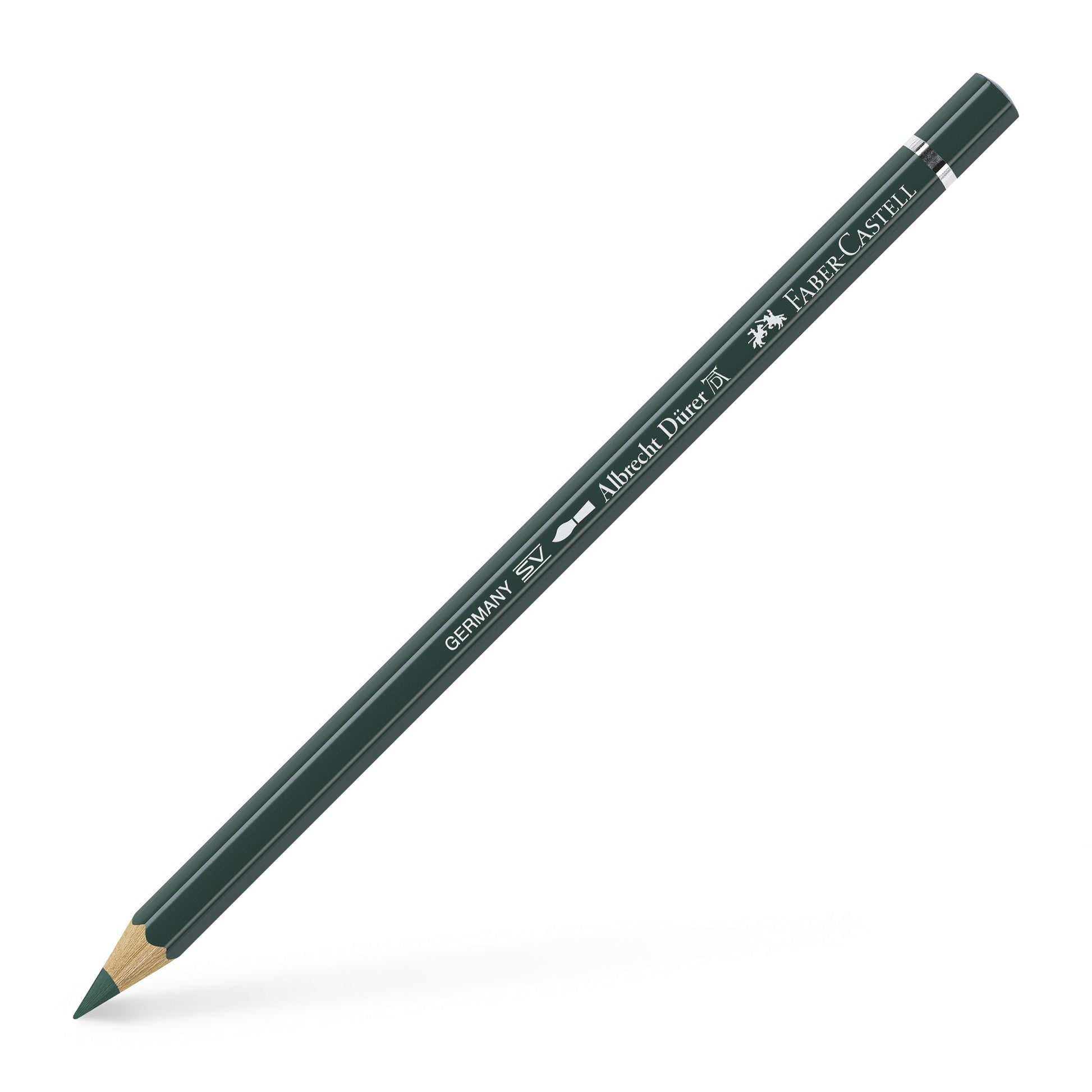 Creion colorat acuarelabil profesional Albrecht Dürer Faber-Castell în nuanța profundă Verde Pin 267, cu mină groasă de 3.8 mm și pigmenți superiori perfect solubili în apă