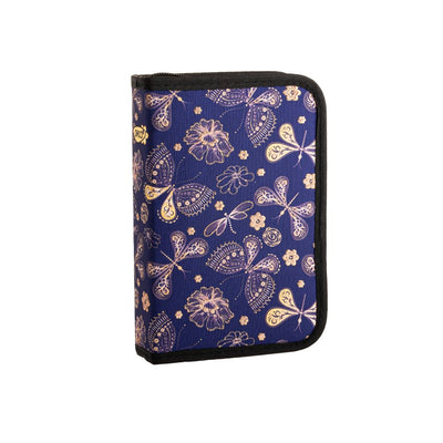Penar scolar neechipat DACO model PE1959 culoare bleumarin cu imprimeu fluturi aurii un compartiment cu doua extensii si suporturi elastice