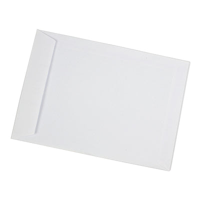 Plic alb format C5 cu deschidere pe latura mică, dimensiune 162x229 mm, închidere siliconică, ideal pentru corespondență profesională.