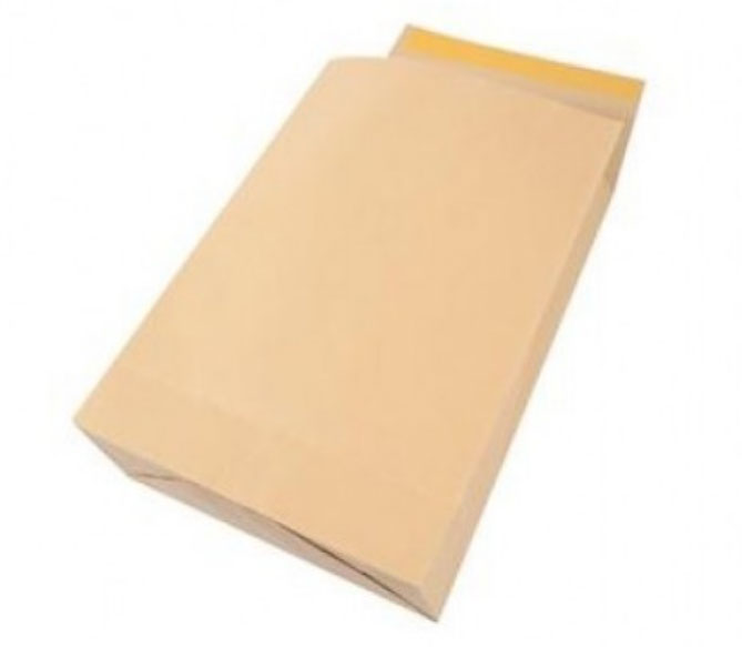 Plic Kraft format B4 cu burduf mare de 150 mm, deschidere tip T, gramaj 120 g/mp, ideal pentru documente voluminoase