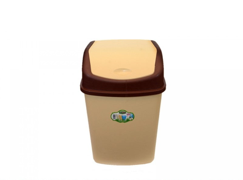 Pubelă mică de gunoi Sterk din plastic rezistent, capacitate 8 litri, cu capac batant tip swing, ideală pentru spații înguste, baie sau birou.