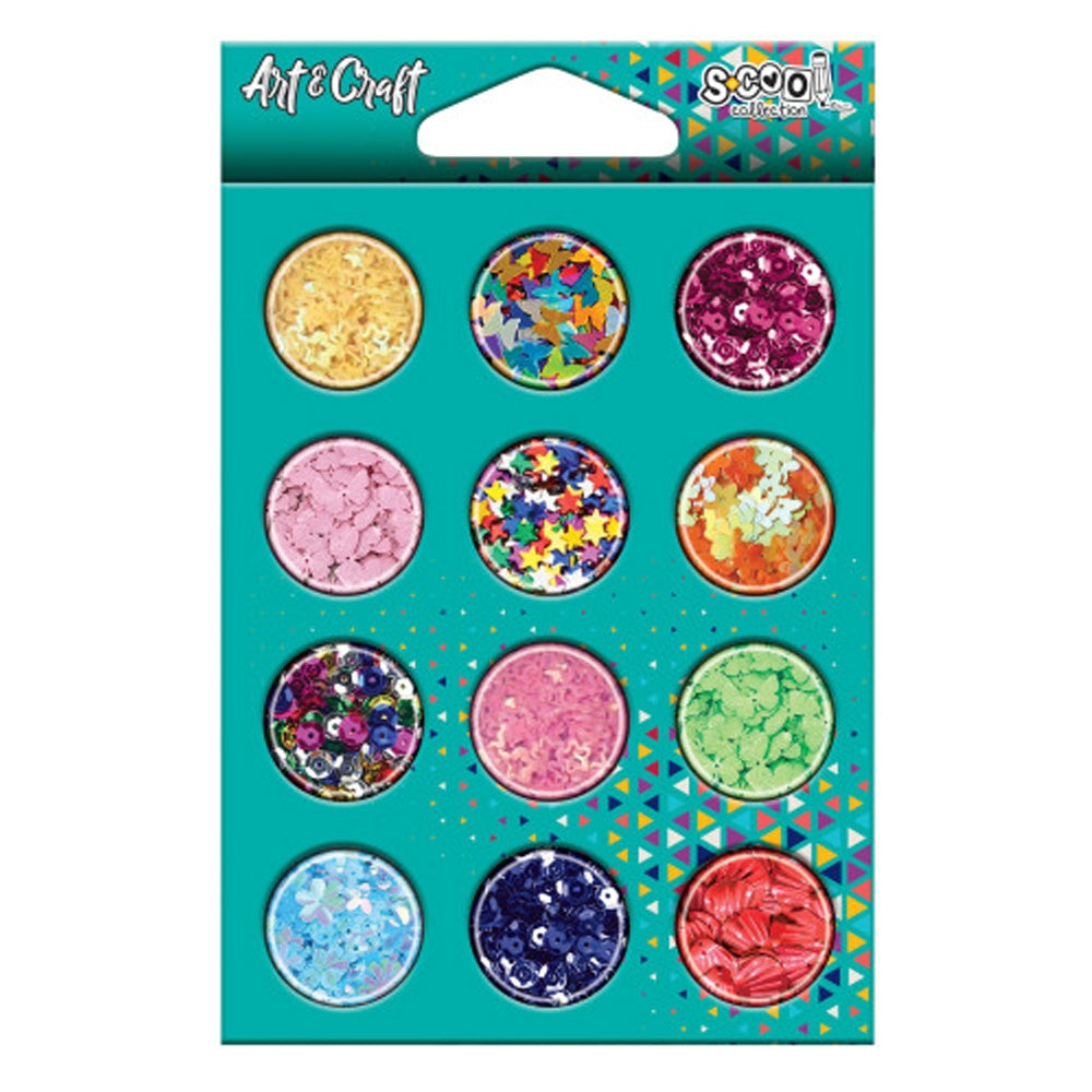 Set creativ de la S-COOL conținând 12 recipiente cu modele și culori diferite de confetti și paiete din plastic (fluturi, inimi, stele, flori), destinate lipirii și coaserii în activități craft.
